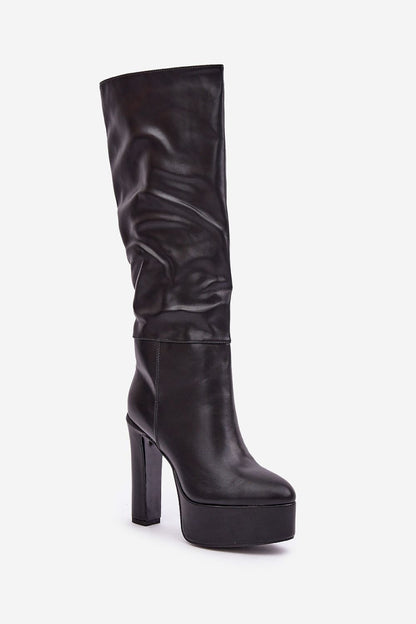 Stiefel mit Absätzen | Step in style