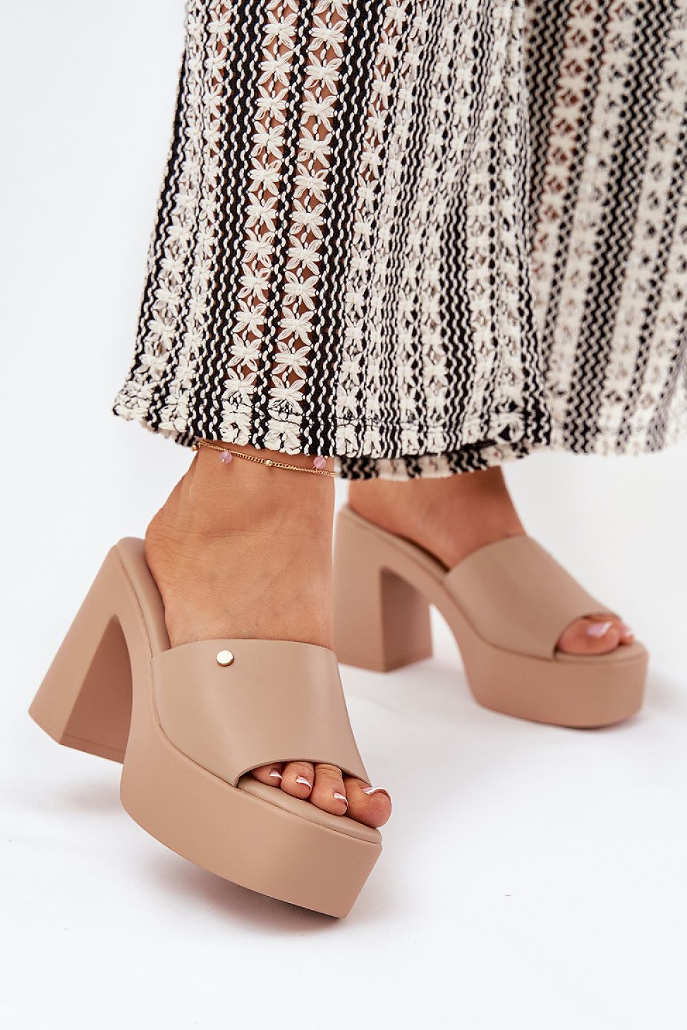  Pantoletten model 209944 Step in style 