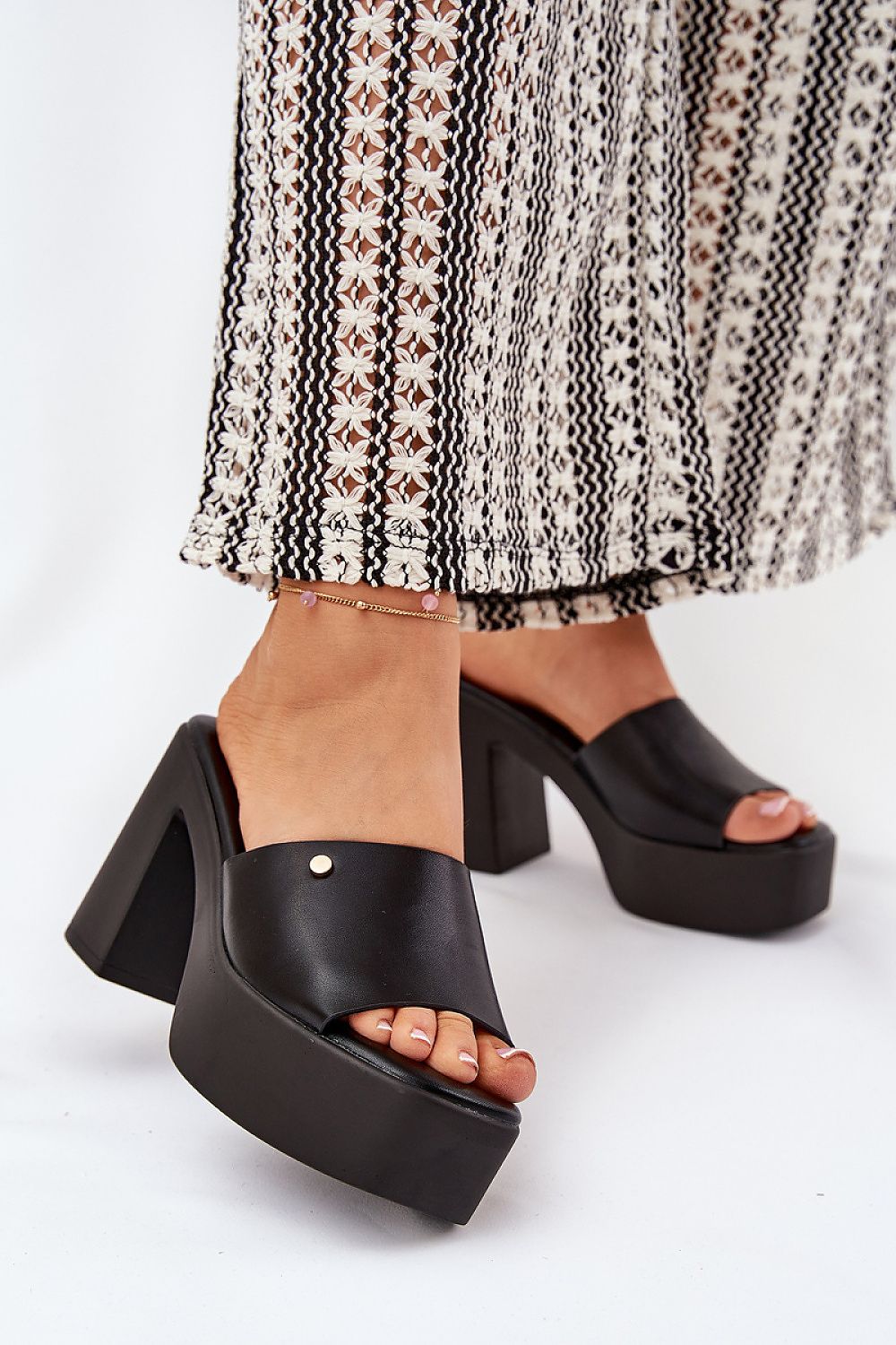  Pantoletten model 209945 Step in style 