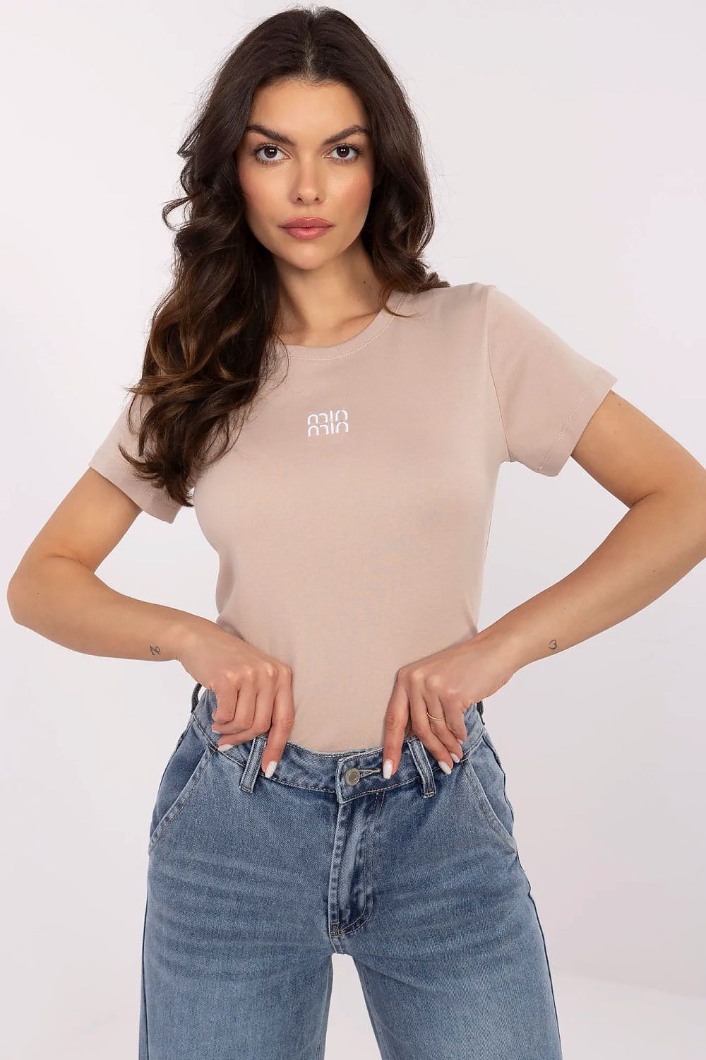  Bluse model 210625 Relevance 