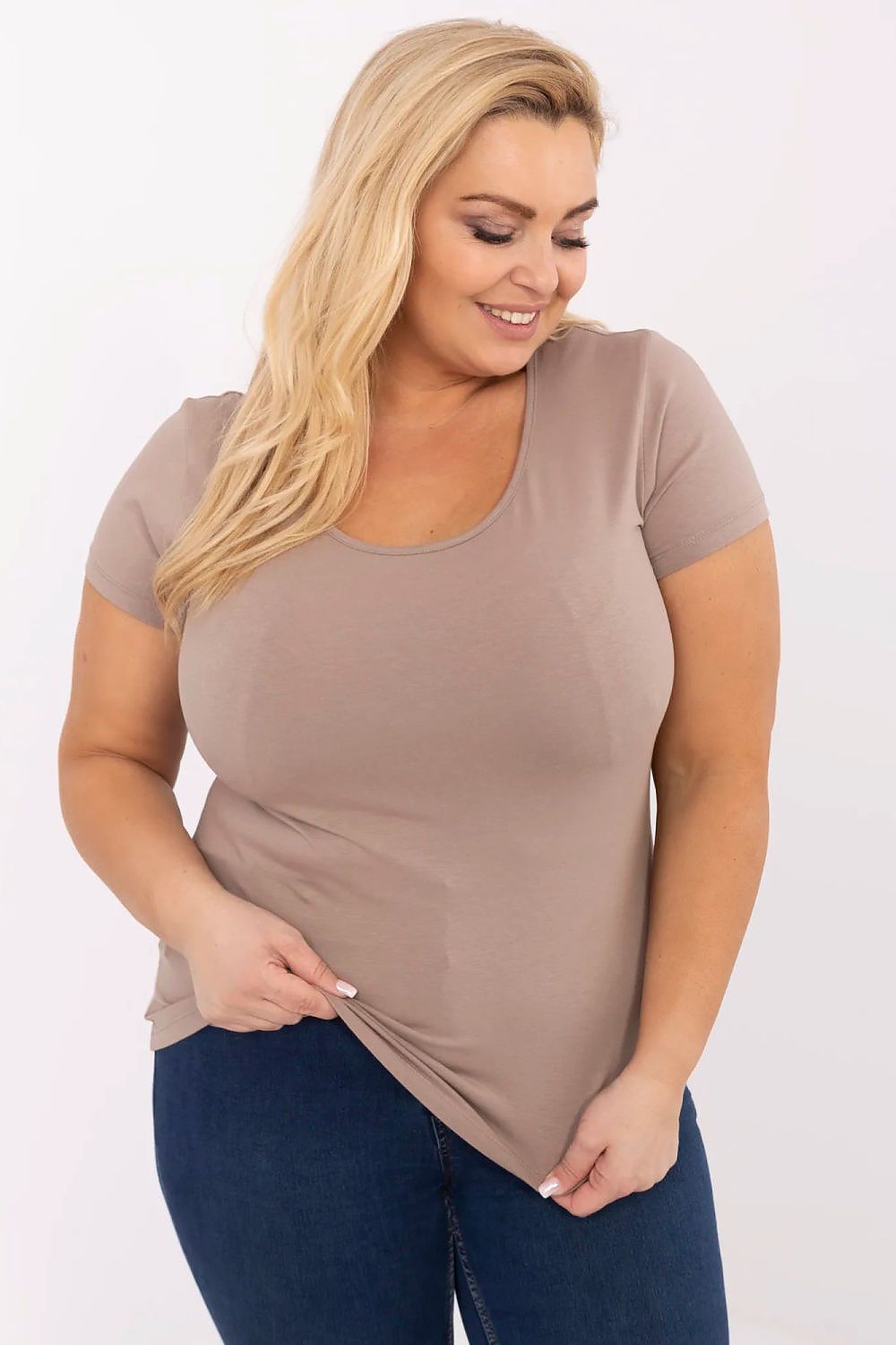  Plus-Size T-shirt model 211763 Relevance 