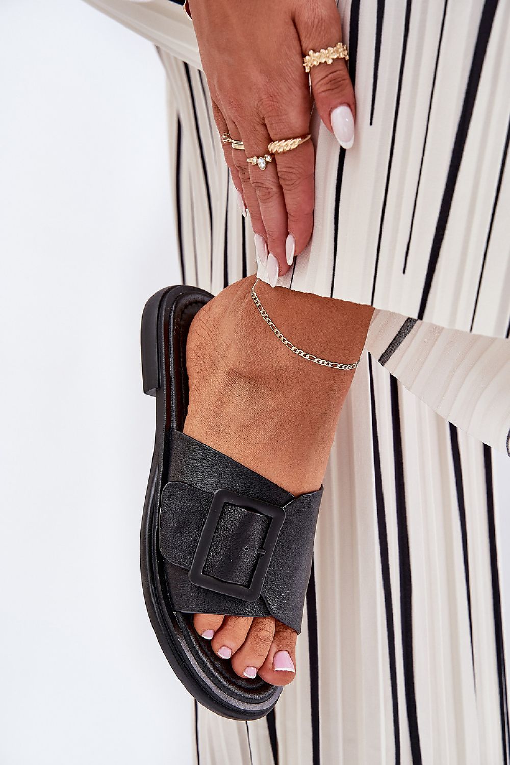  Pantoletten model 211958 Step in style 