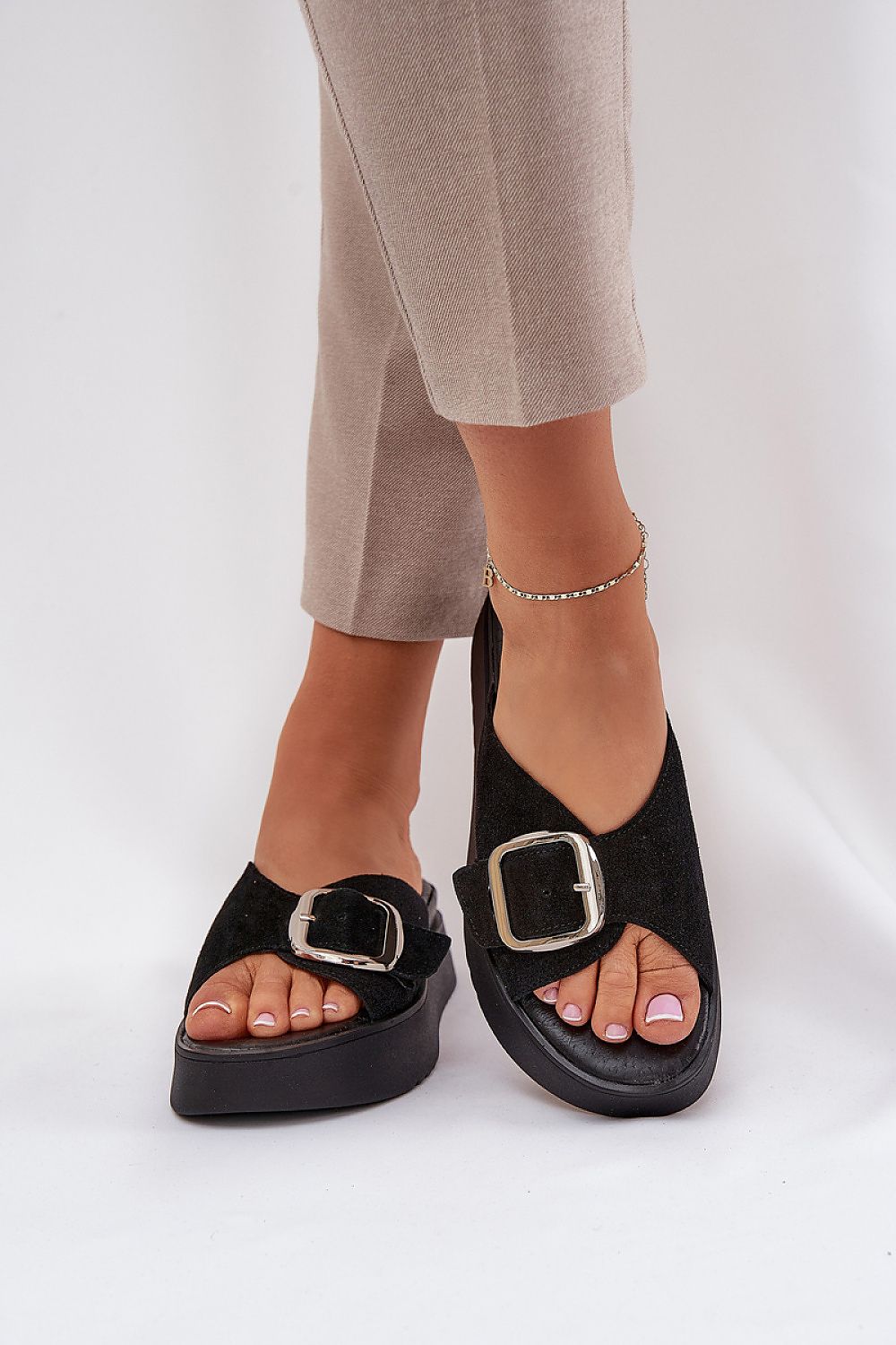  Pantoletten model 211970 Step in style 