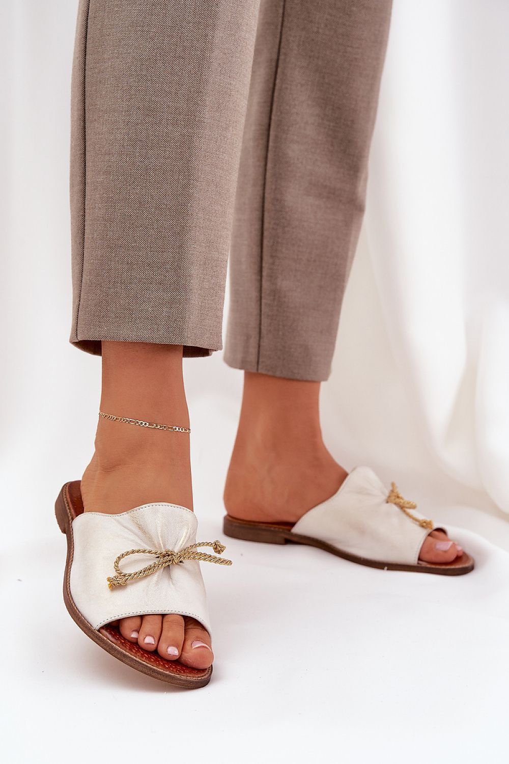  Pantoletten model 211972 Step in style 