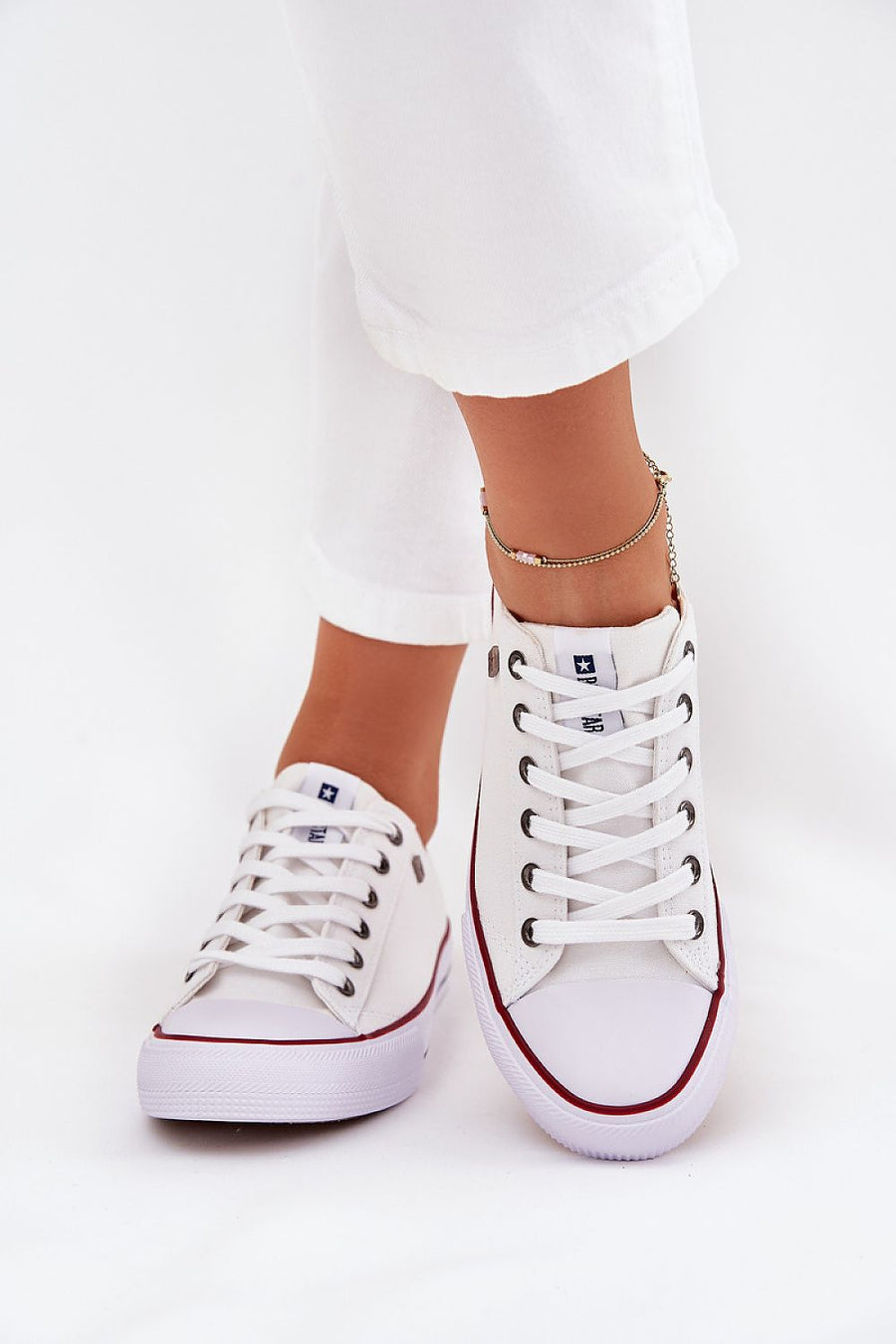 Sneakers Step in style