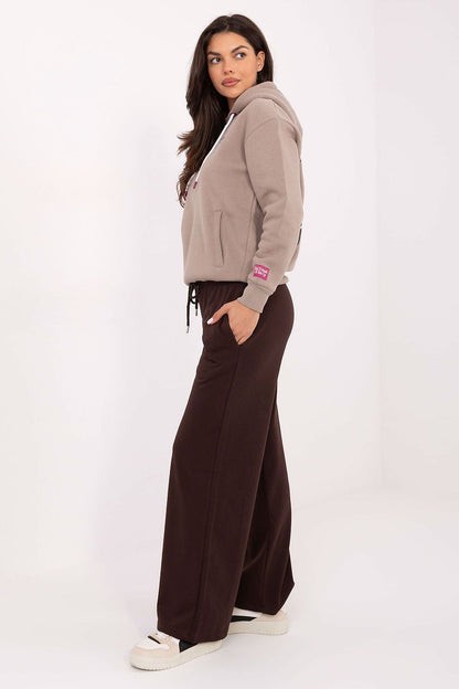  Sportanzug Hosen model 218244 Relevance 