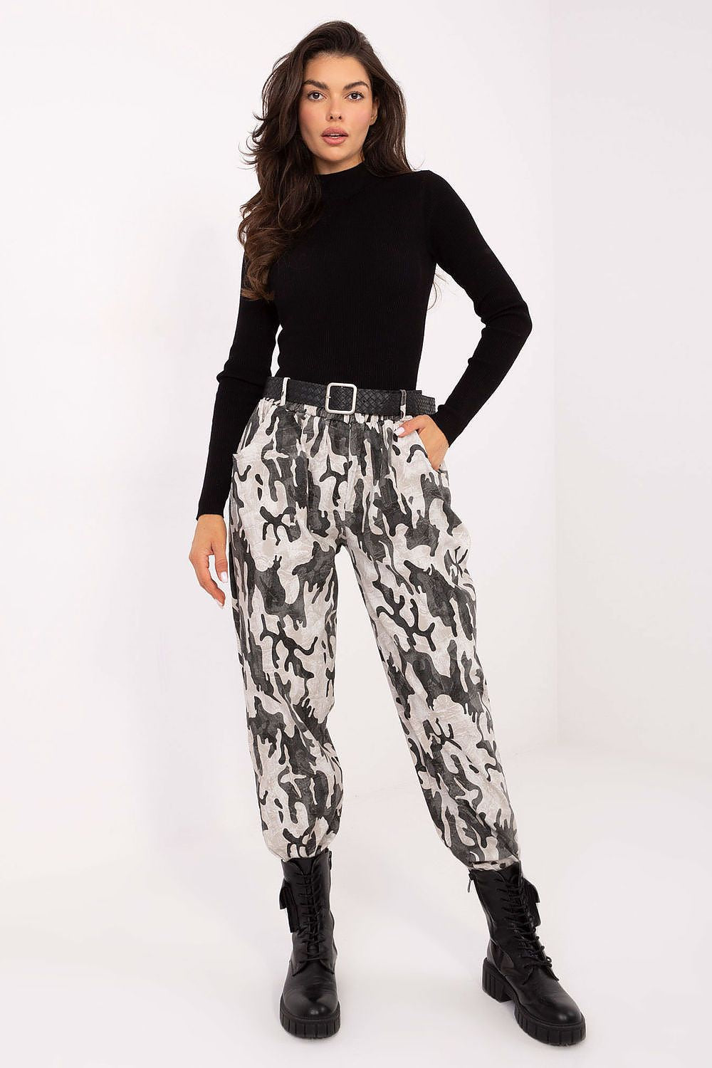  Damen Hose model 218437 Italy Moda 