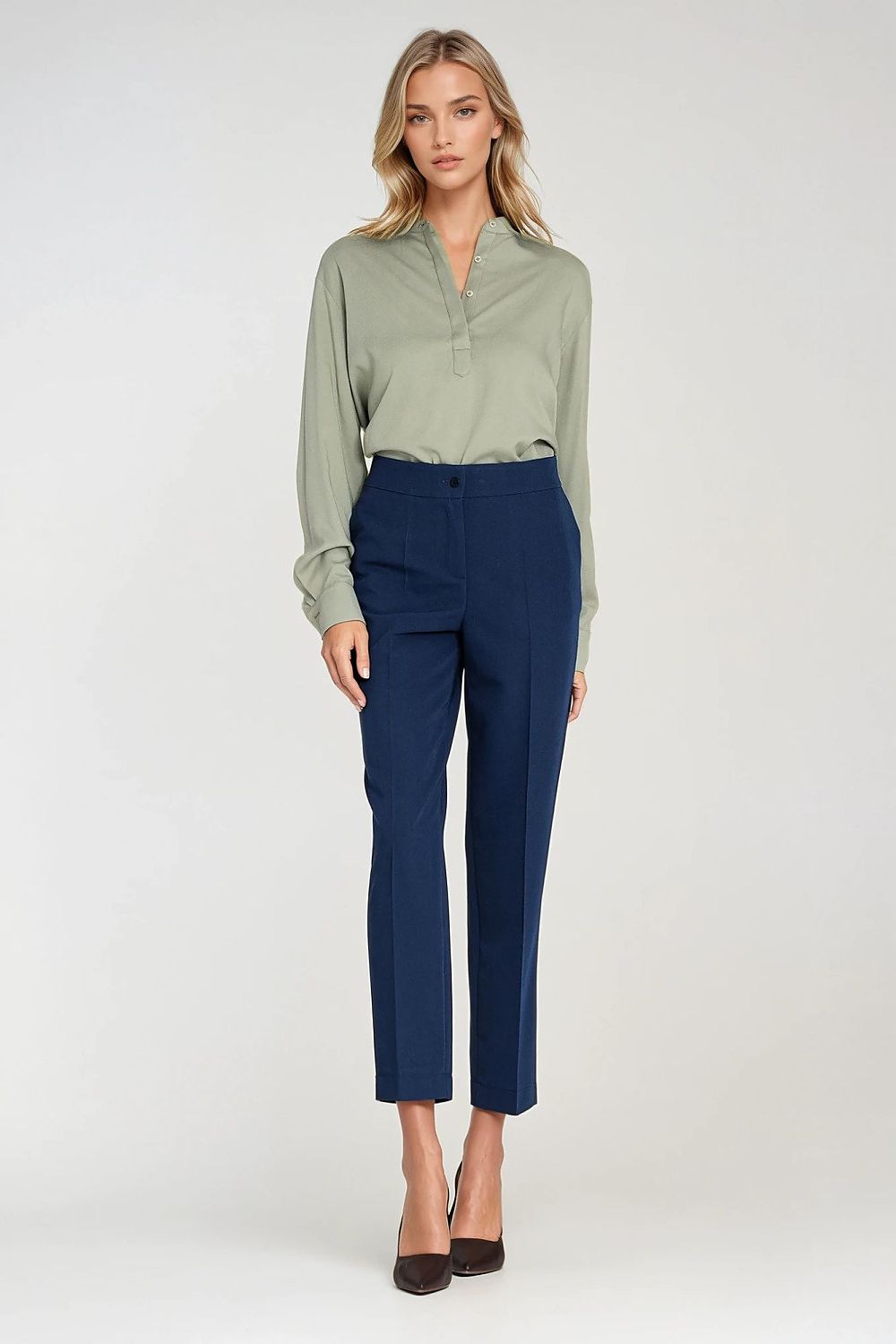  Bluse model 218903 Nife 