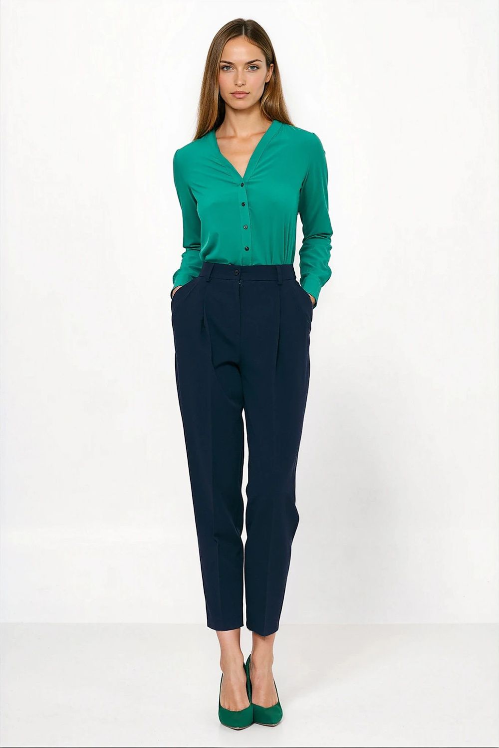  Damen Hose model 221220 Nife 