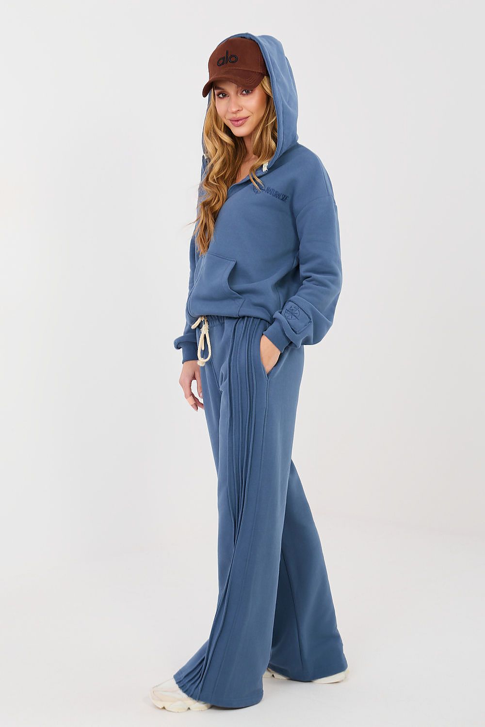  Sportanzug Hosen model 224122 Factory Price 