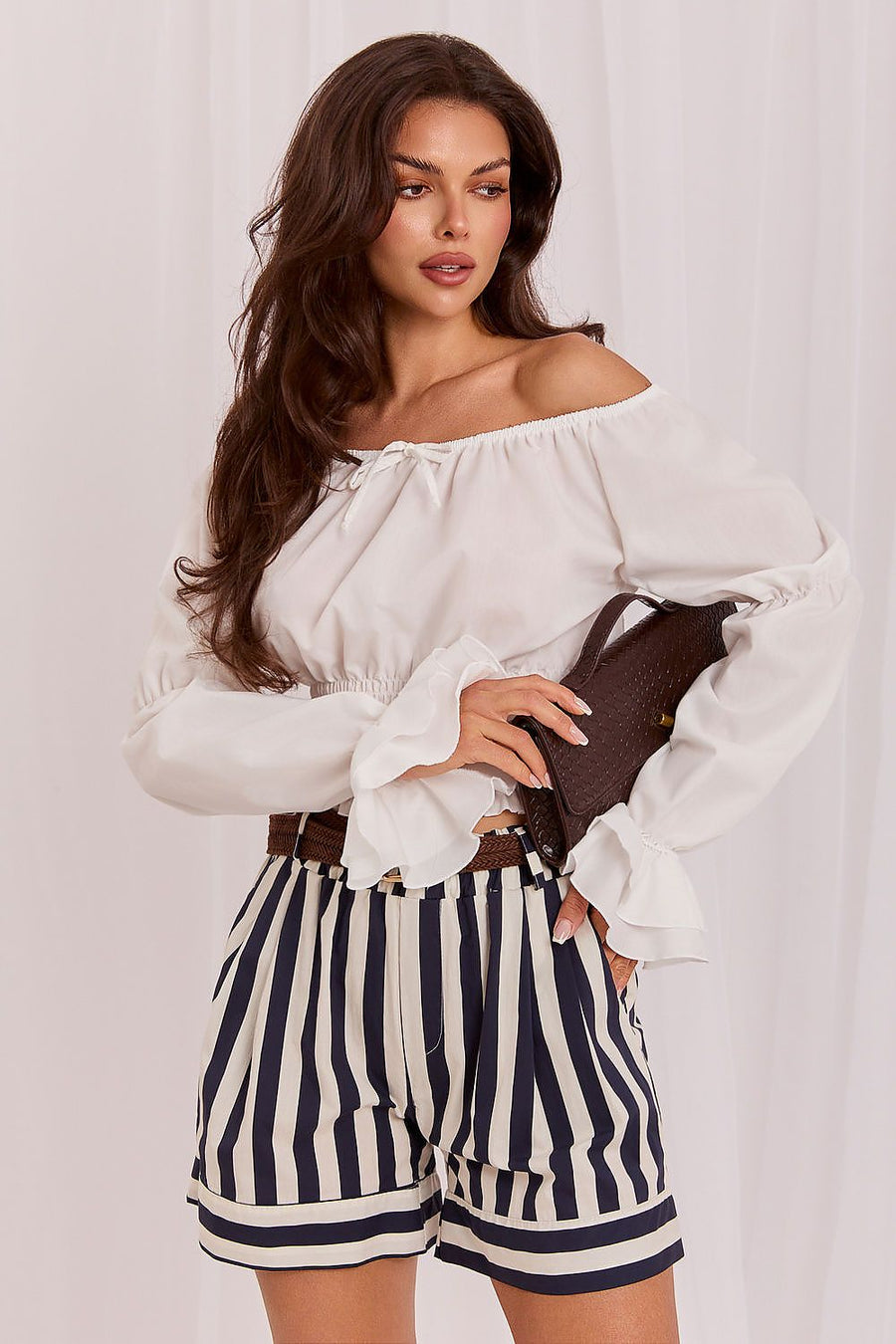 Schulterfreie Crop-Bluse mit Volantärmeln und Carmen-Ausschnitt
