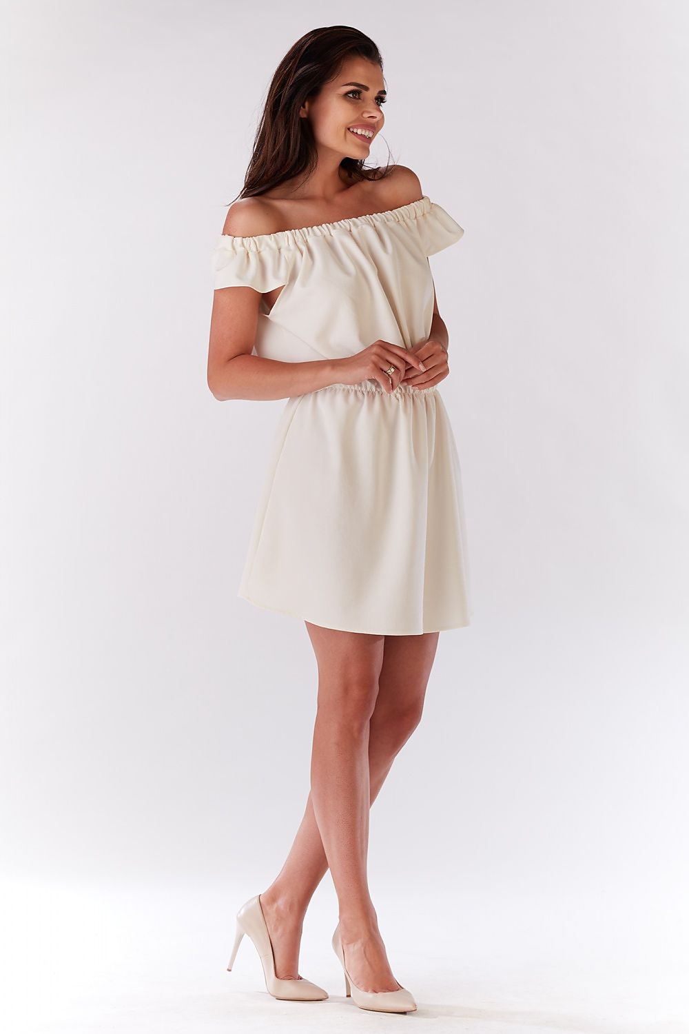 Romantisches Sommerkleid mit Carmenausschnitt