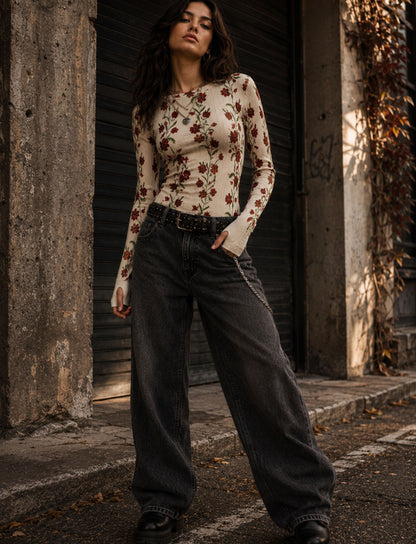 Damen Langarmshirt mit Blumenmuster in Vorderansicht