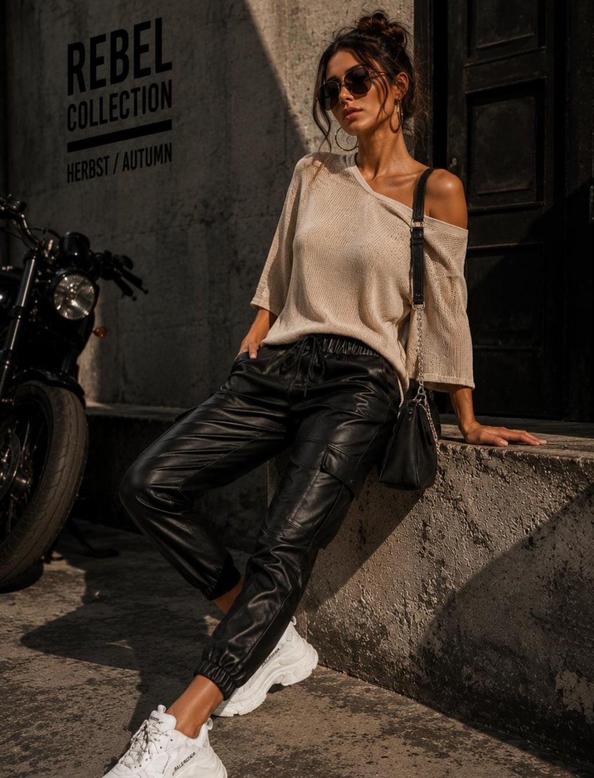 Jogger-Hose für Damen mit schmal zulaufender Beinform in einem modernen Herbst-Look