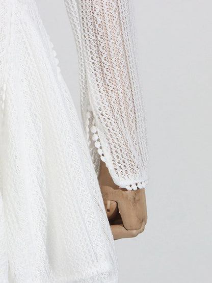 Detailansicht des langen Ärmels am femininen Damen Minikleid