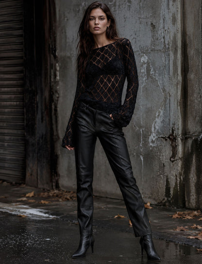 Damen Pullover mit offenem Lochmuster und langen Ärmeln in einem modernen Herbst-Outfit