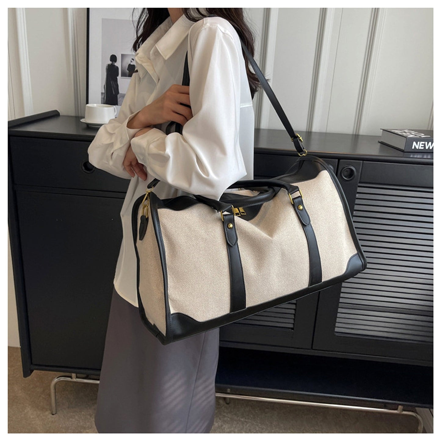 Voyagera™ – Canvas Travel Tote Bag (Large Capacity)