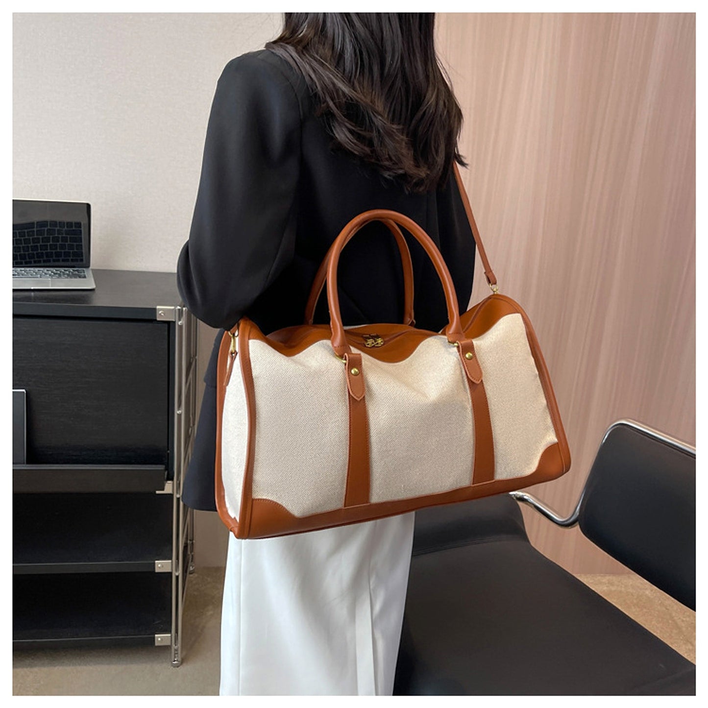 Voyagera™ – Canvas Travel Tote Bag (Large Capacity)