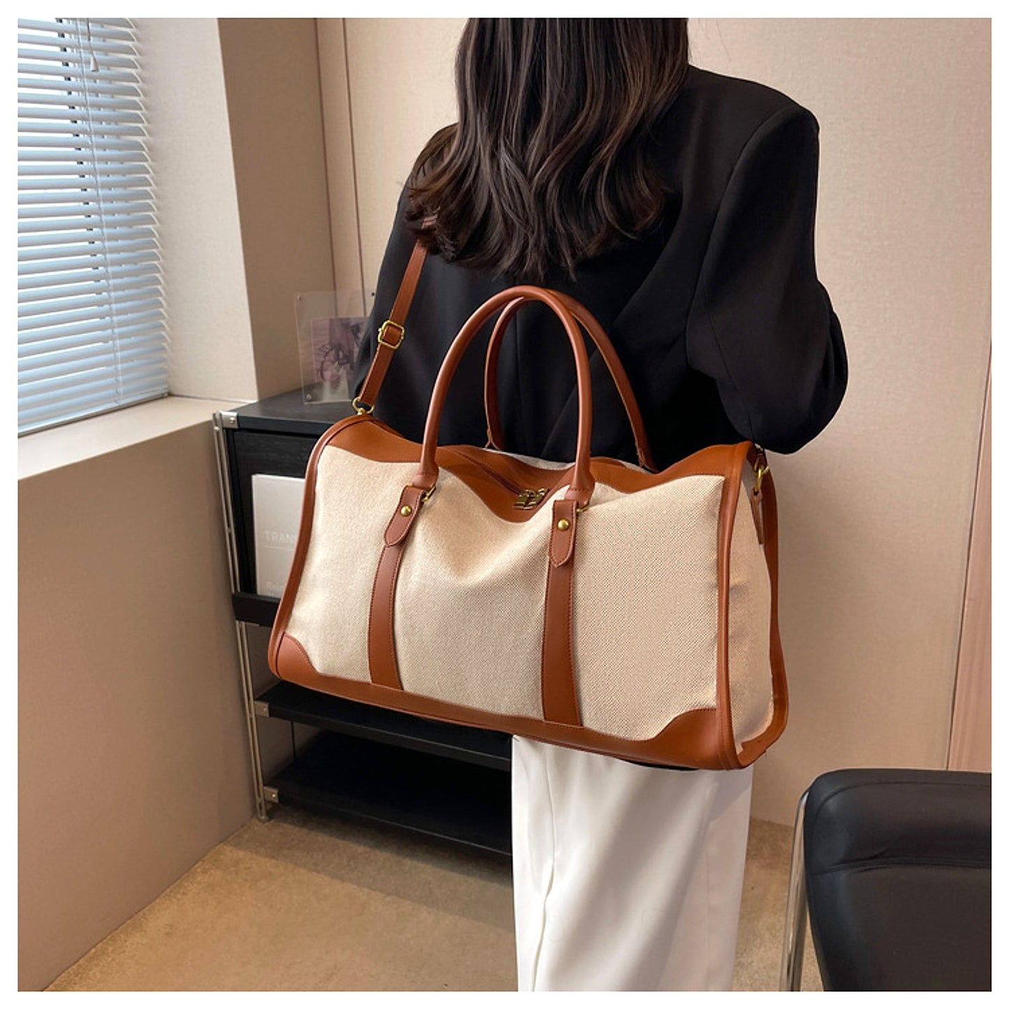 Voyagera™ – Canvas Travel Tote Bag (Large Capacity)